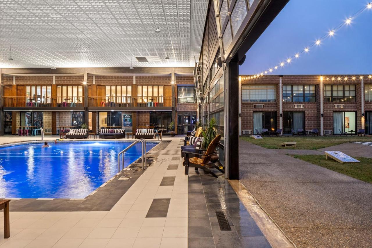 The Highlander Hotel, Ascend Hotel Collection Iowa City Dış mekan fotoğraf